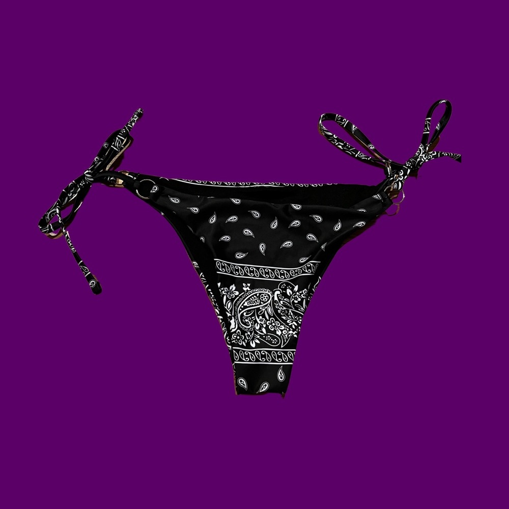 Cheeky tie Bottoms